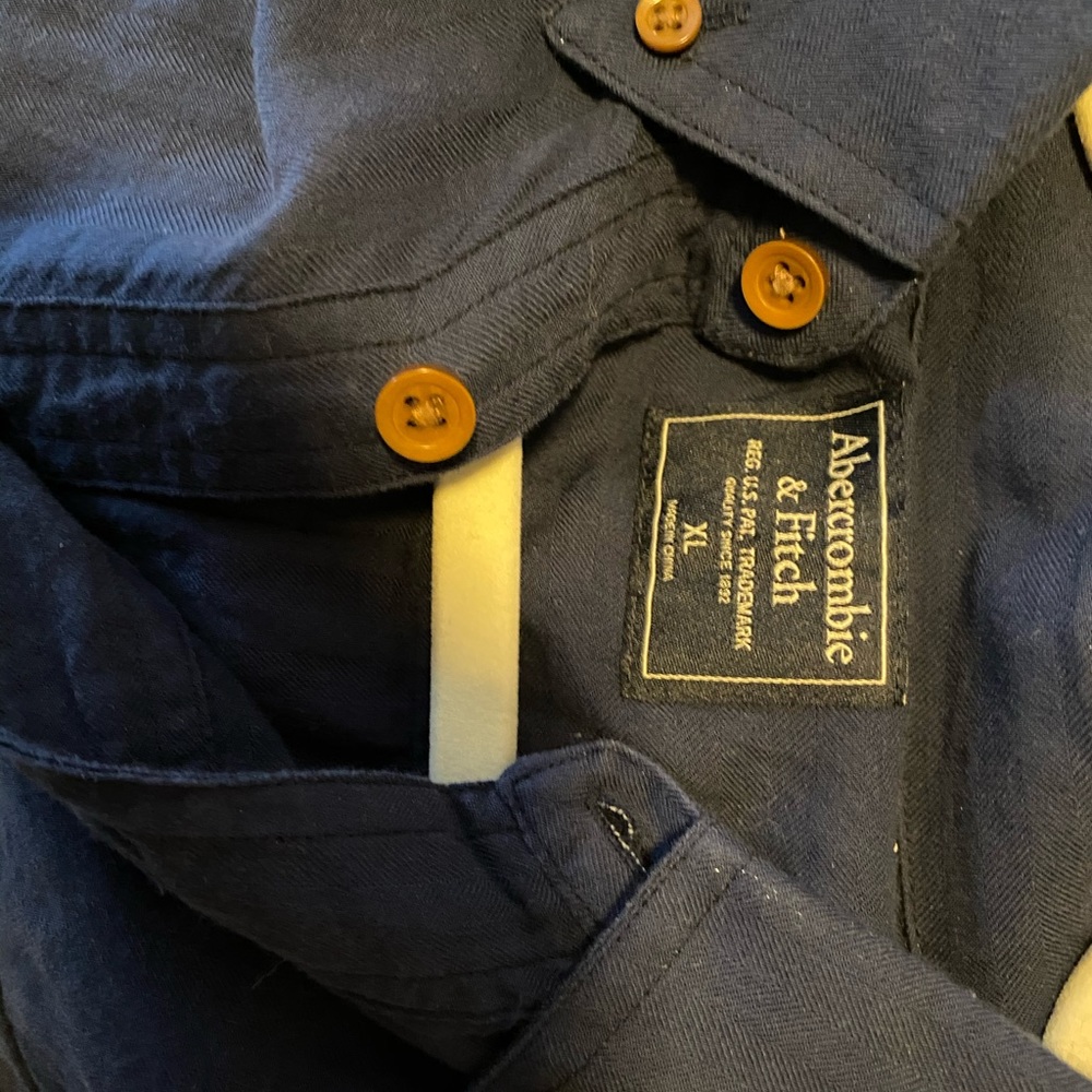 Mens 1/4 button down - Picture 3 of 3